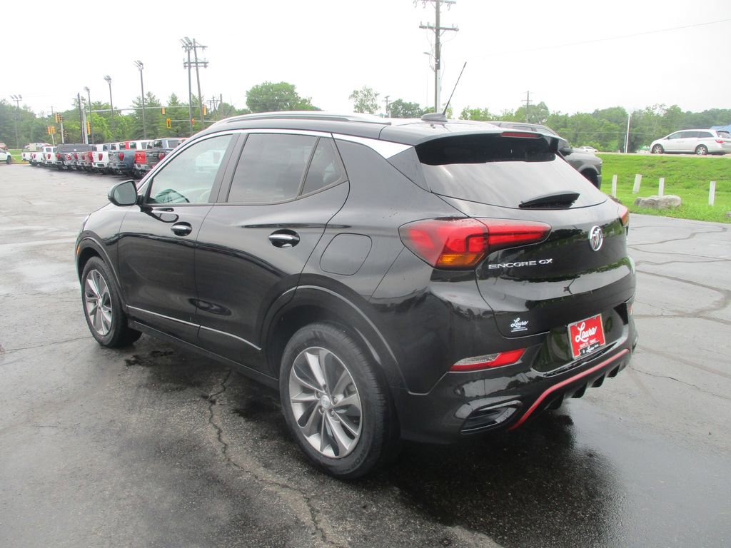 Certified 2021 Buick Encore GX Preferred w/ Sport Touring Package FWD image 9