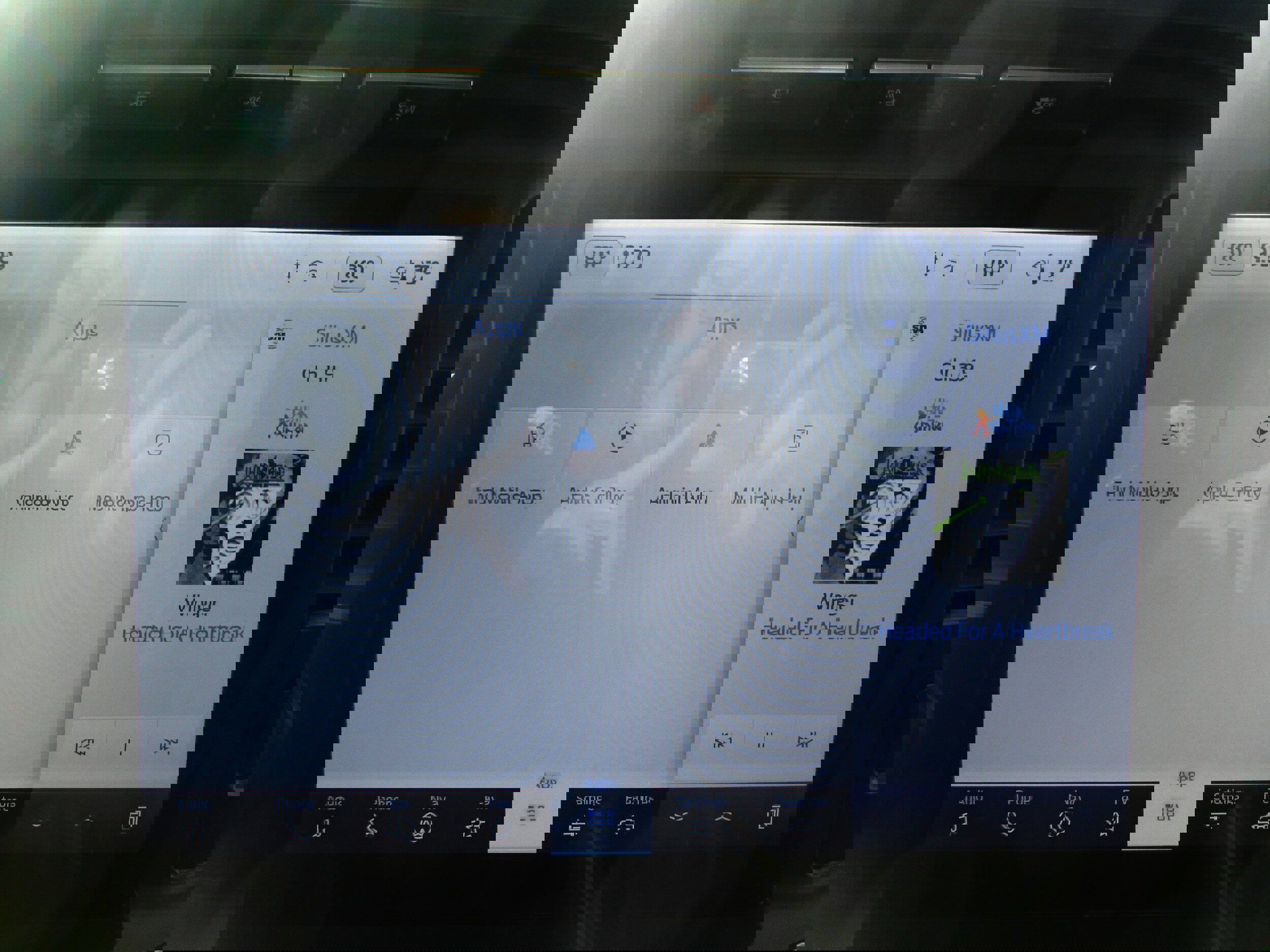 Used 2023 Ford F150 Lariat w/ Equipment Group 502A High image 33