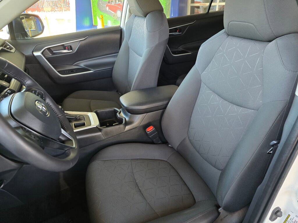 Used 2024 Toyota RAV4 XLE w/ Convenience Package AWD/4WD image 23