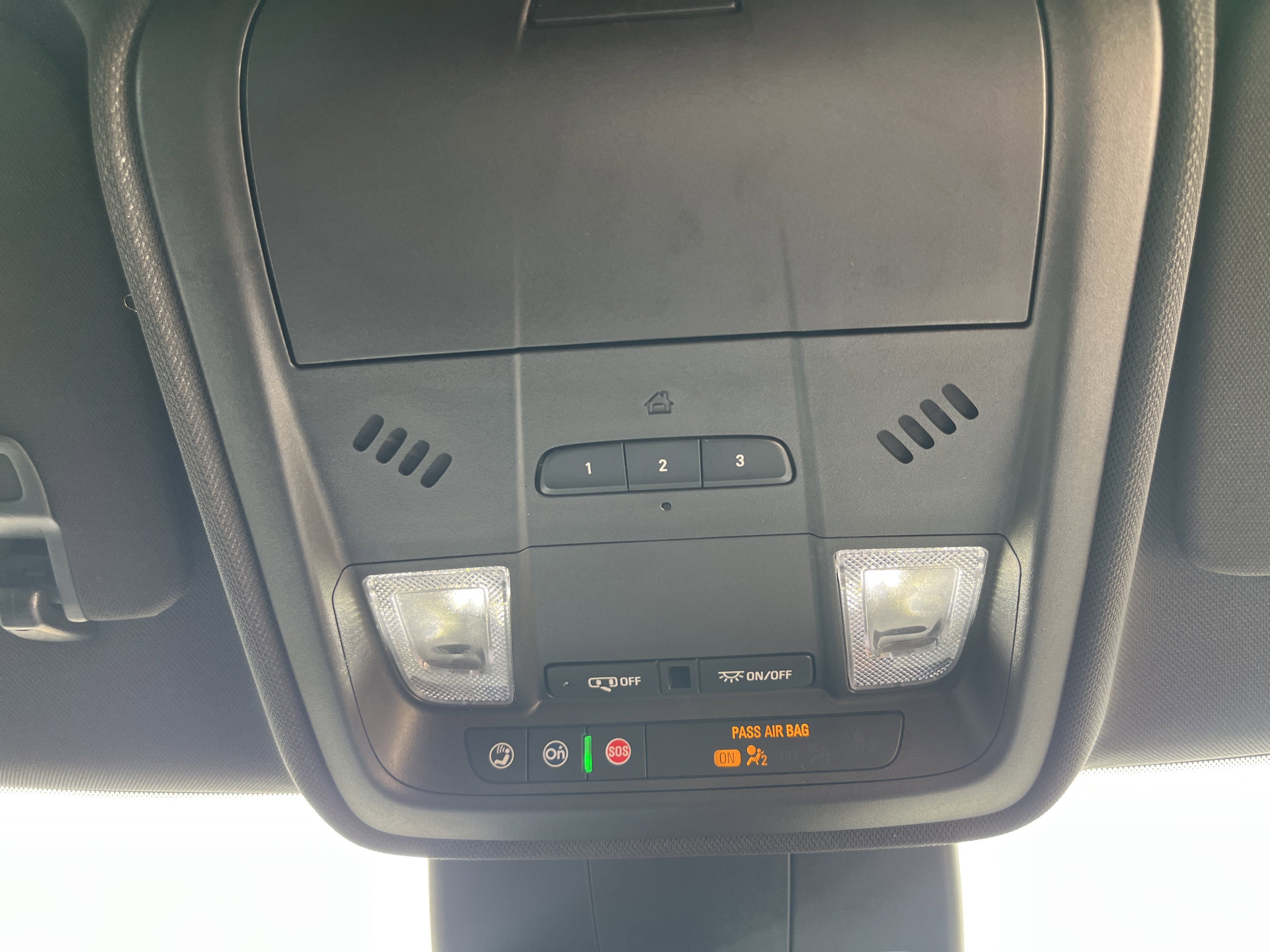 Used 2024 Cadillac XT4 Premium Luxury image 19