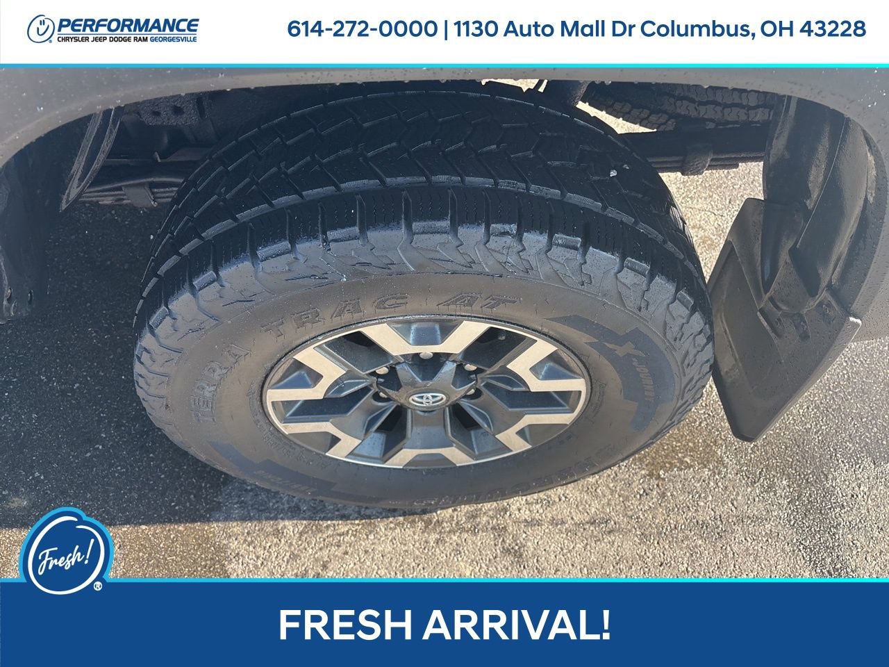 Used 2019 Toyota Tacoma TRD Off-Road image 11