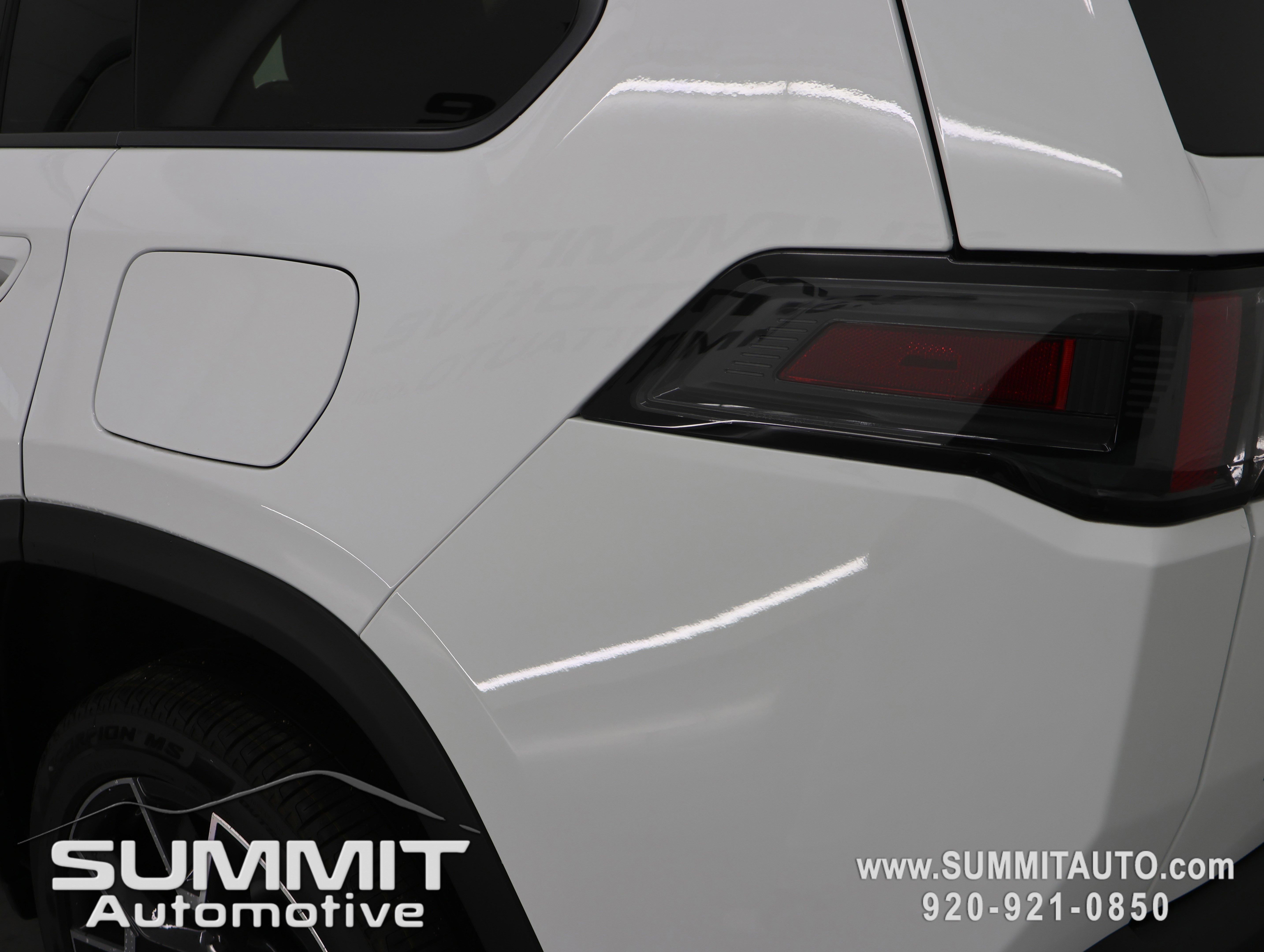 New 2026 Jeep Cherokee Overland image 36