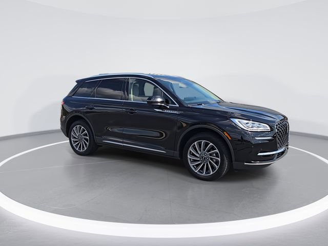 Used 2023 Lincoln Corsair Reserve w/ Equipment Group 201A image 2
