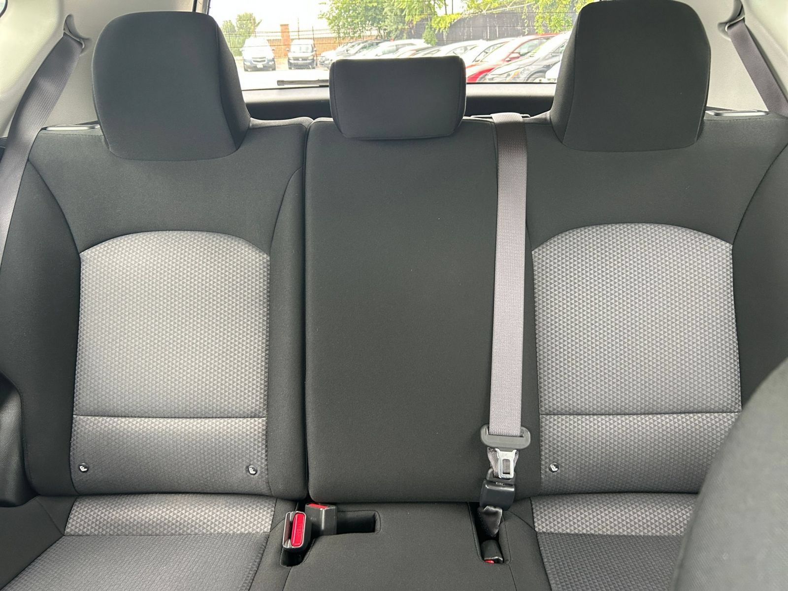 Used 2025 Kia Soul LX w/ LX Technology Package FWD image 33