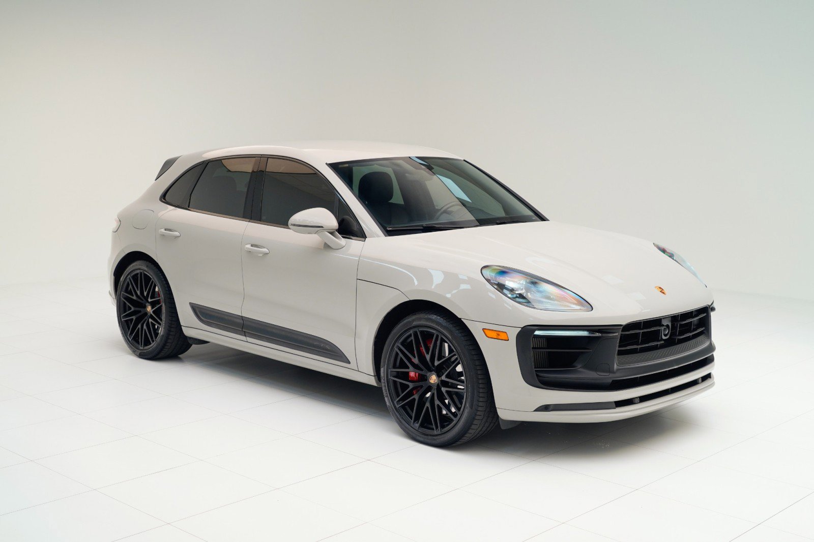 Certified 2023 Porsche Macan GTS AWD/4WD image 7