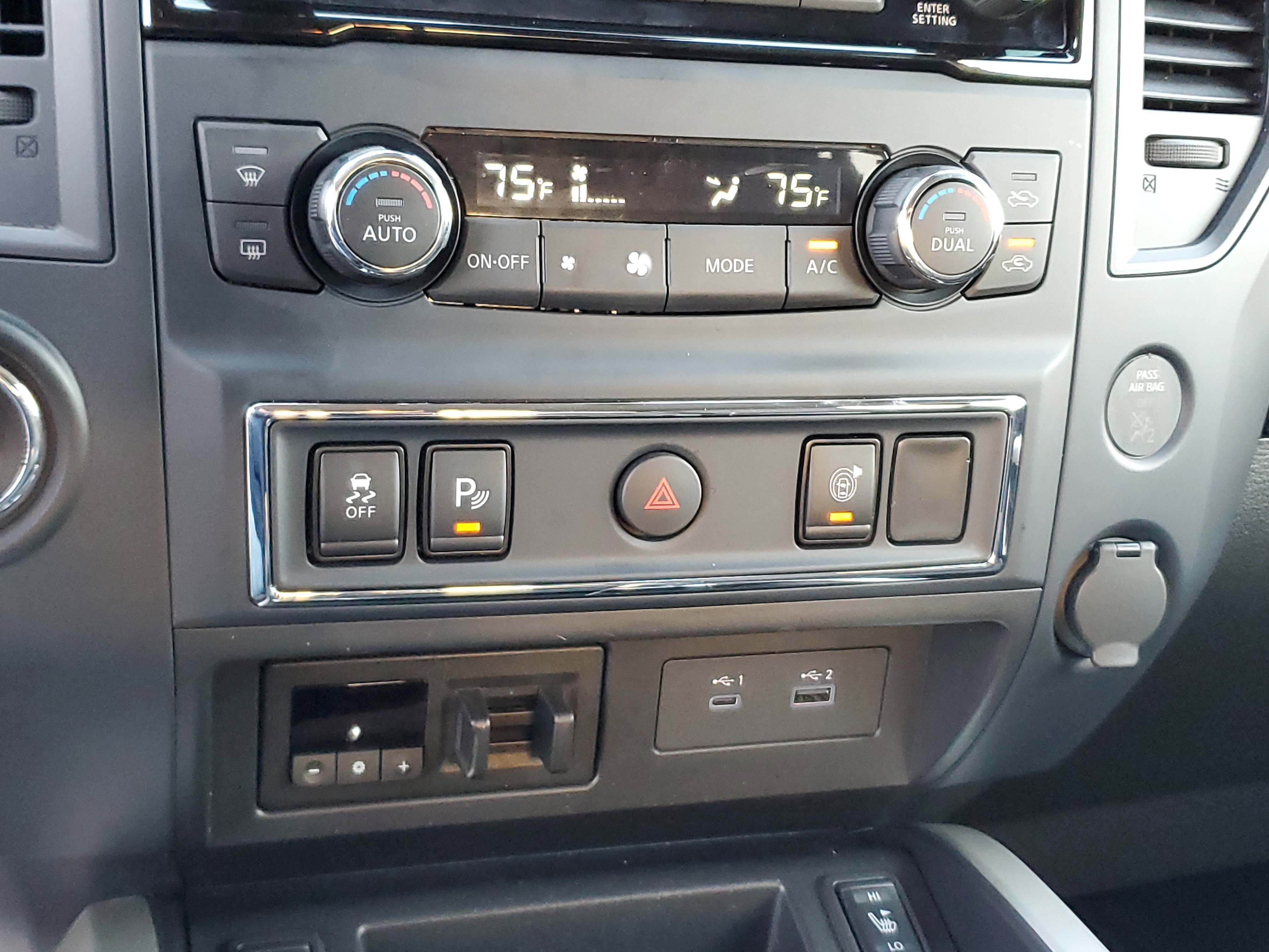 Certified 2024 Nissan Titan SV w/ SV Convenience Package image 24