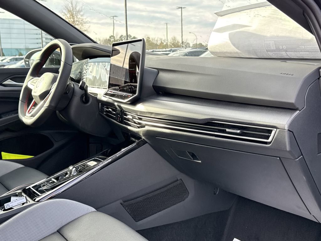 New 2026 Volkswagen GTI SE FWD image 18