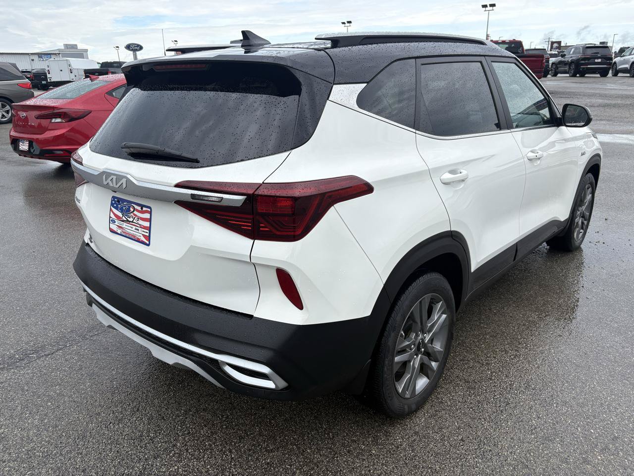 Used 2022 Kia Seltos S AWD/4WD image 3
