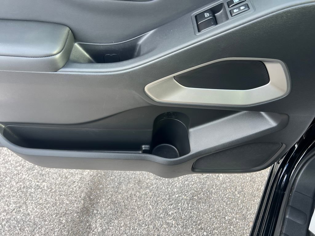 Used 2024 Nissan Frontier SV w/ Technology Package image 11