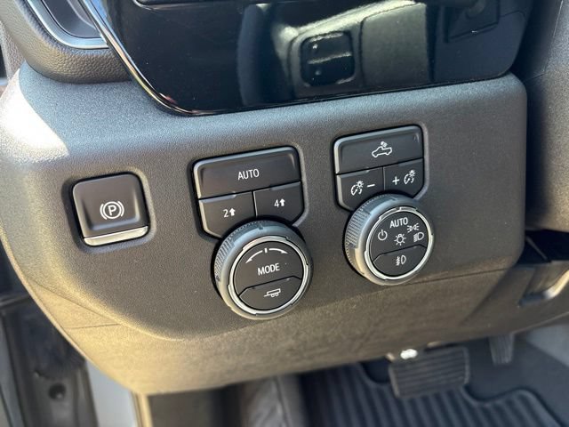 Used 2024 Chevrolet Silverado 1500 RST AWD/4WD image 28