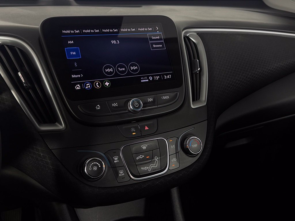 Used 2025 Chevrolet Malibu RS FWD image 16