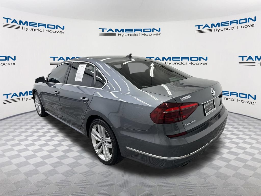 Used 2018 Volkswagen Passat 2.0T SE FWD image 3