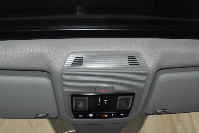 Used 2024 Volkswagen Atlas SEL Premium R-Line image 21