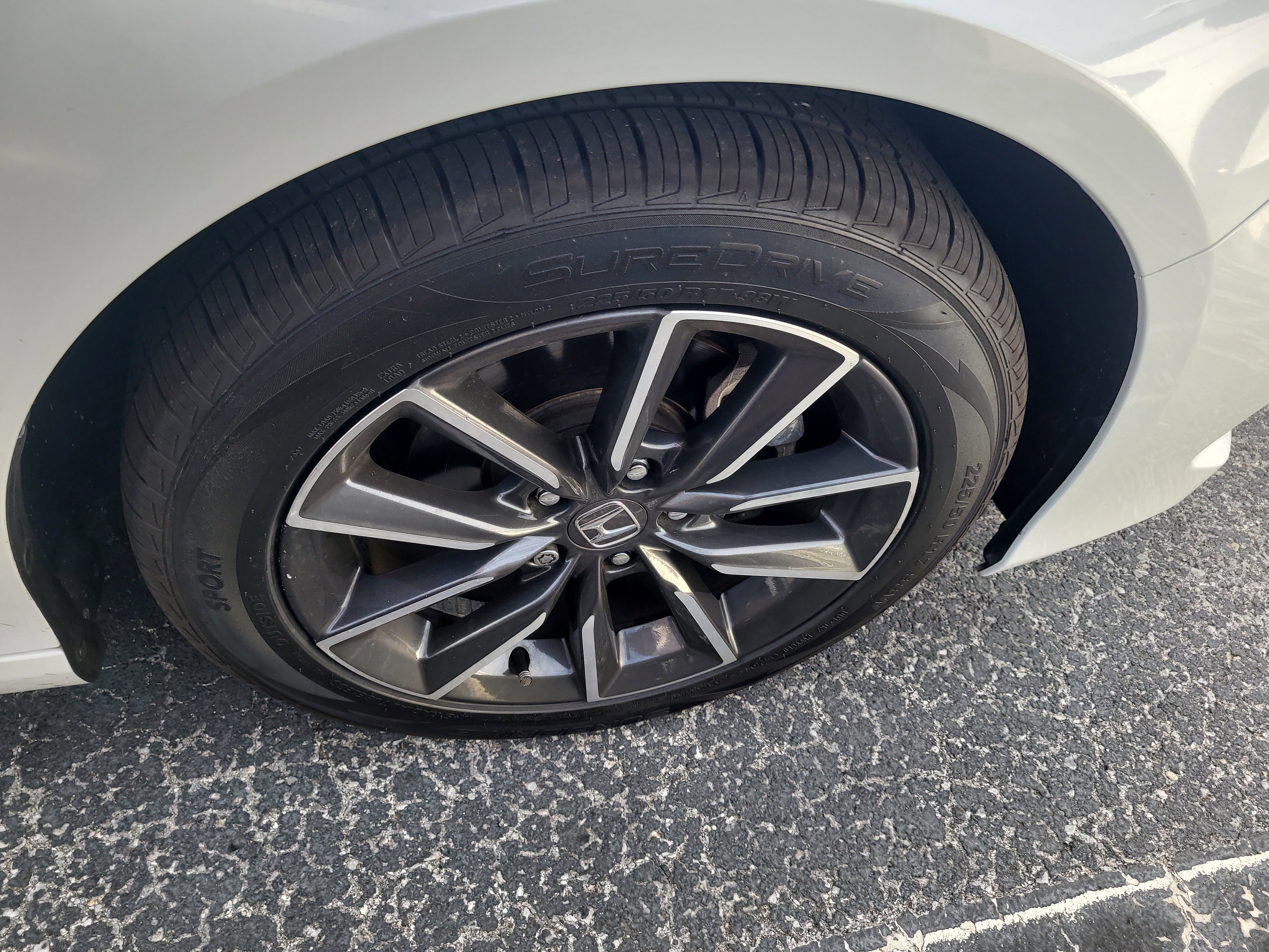 Used 2021 Honda Accord EX-L image 9