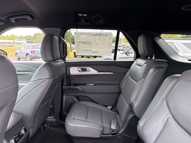New 2027 Ford Explorer Active w/ Active Comfort Package RWD image 21