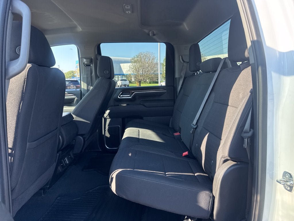 Used 2025 Chevrolet Silverado 2500 LT AWD/4WD image 15