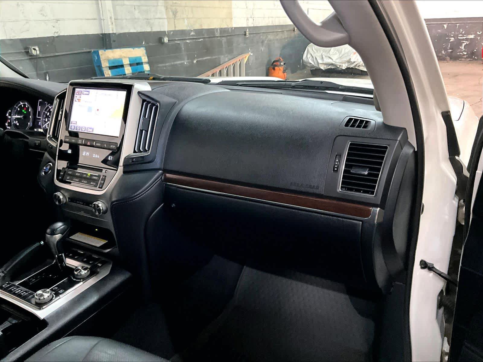 Used 2019 Toyota Land Cruiser AWD/4WD image 18