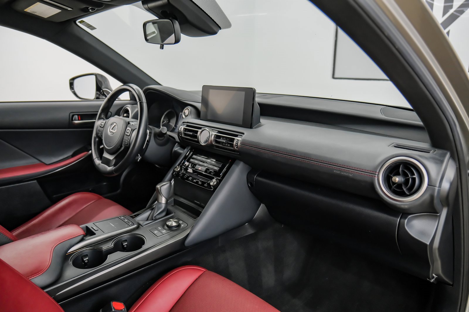 Used 2022 Lexus IS 300 image 19