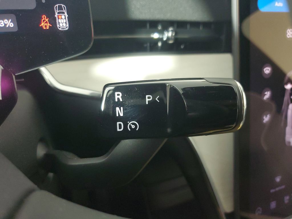 Certified 2025 Volvo EX90 Ultra AWD/4WD image 31