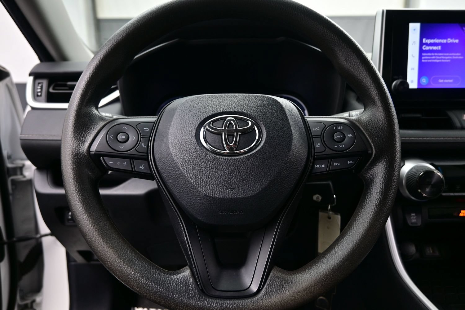 Used 2024 Toyota RAV4 LE AWD/4WD image 21