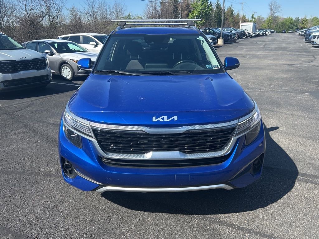 Certified 2023 Kia Seltos S AWD/4WD image 2