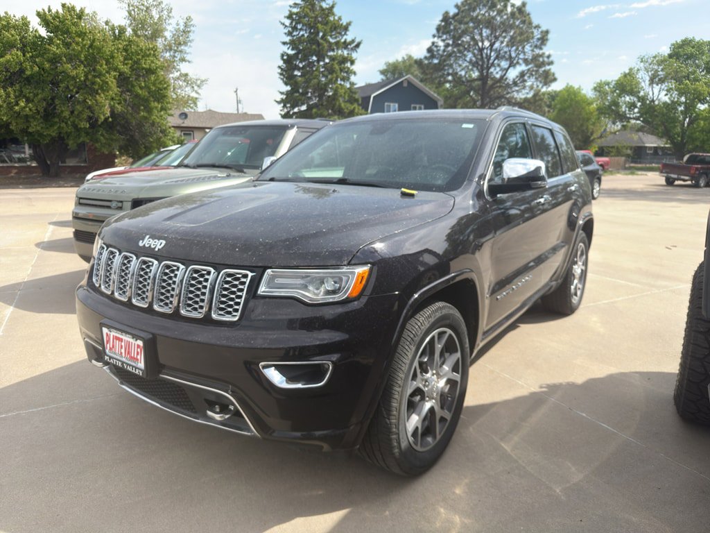 Used 2020 Jeep Grand Cherokee Overland AWD/4WD image 2
