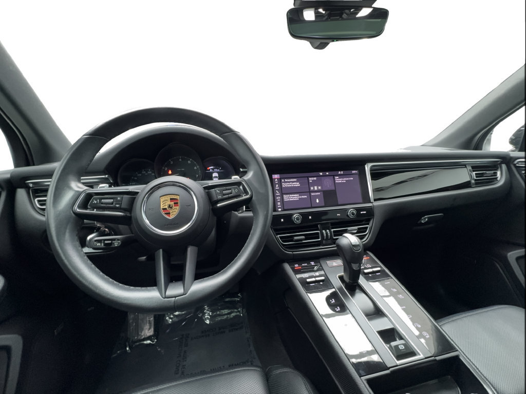 Used 2024 Porsche Macan Turbo AWD/4WD image 36