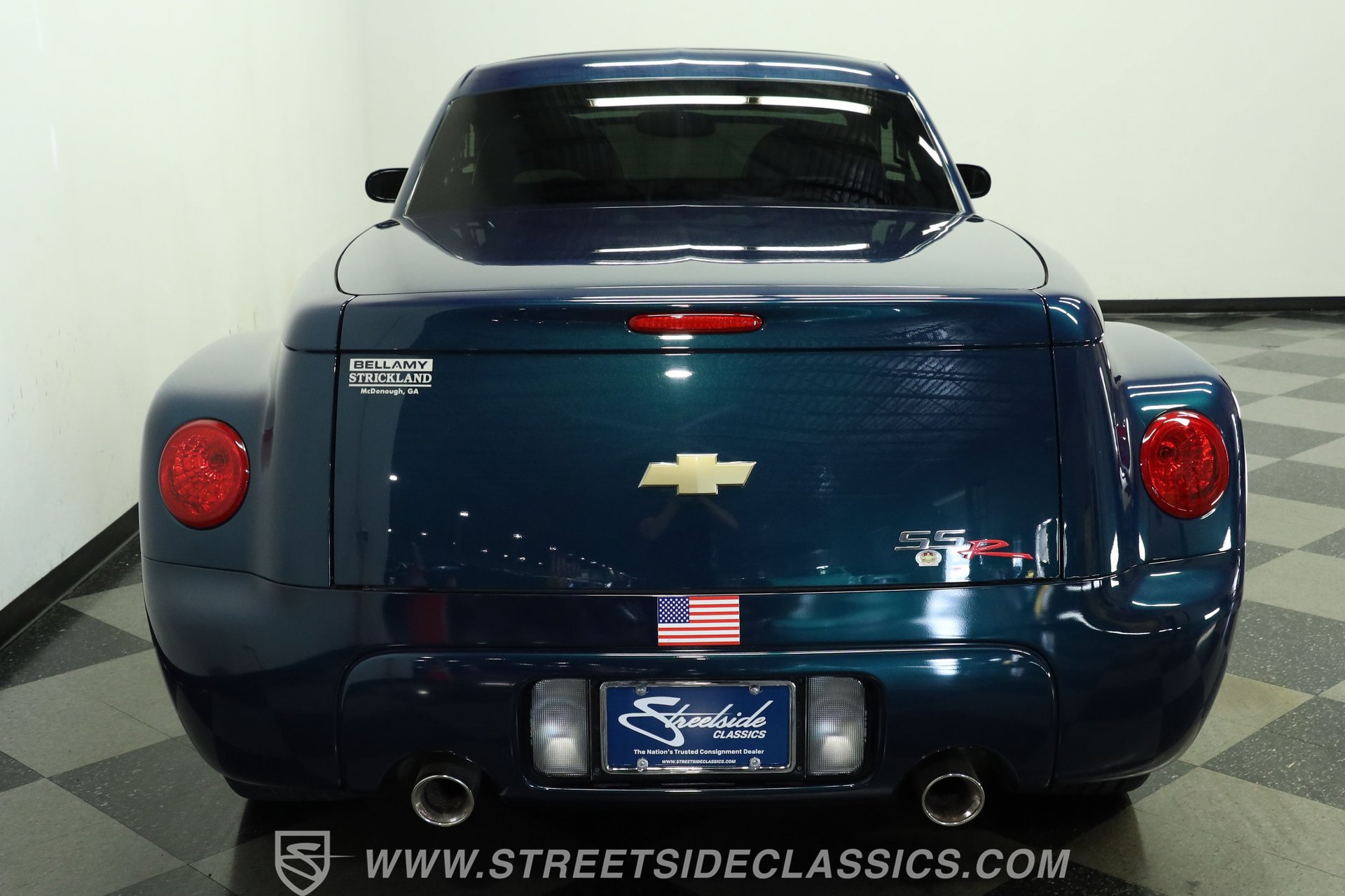 Used 2006 Chevrolet SSR w/ Preferred Equipment Group RWD image 9
