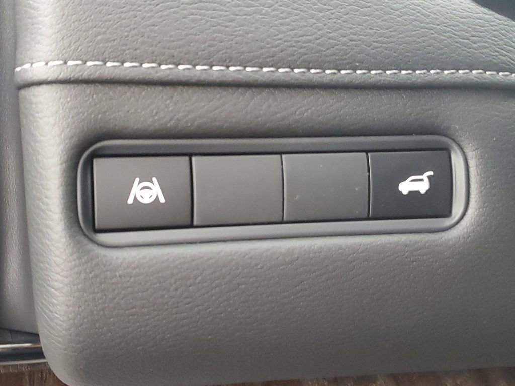 New 2026 Nissan Armada SL w/ Captain's Chari Seat Package image 27