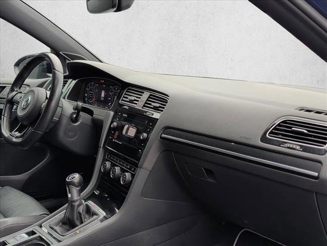 Used 2019 Volkswagen Golf R 4-Door image 23