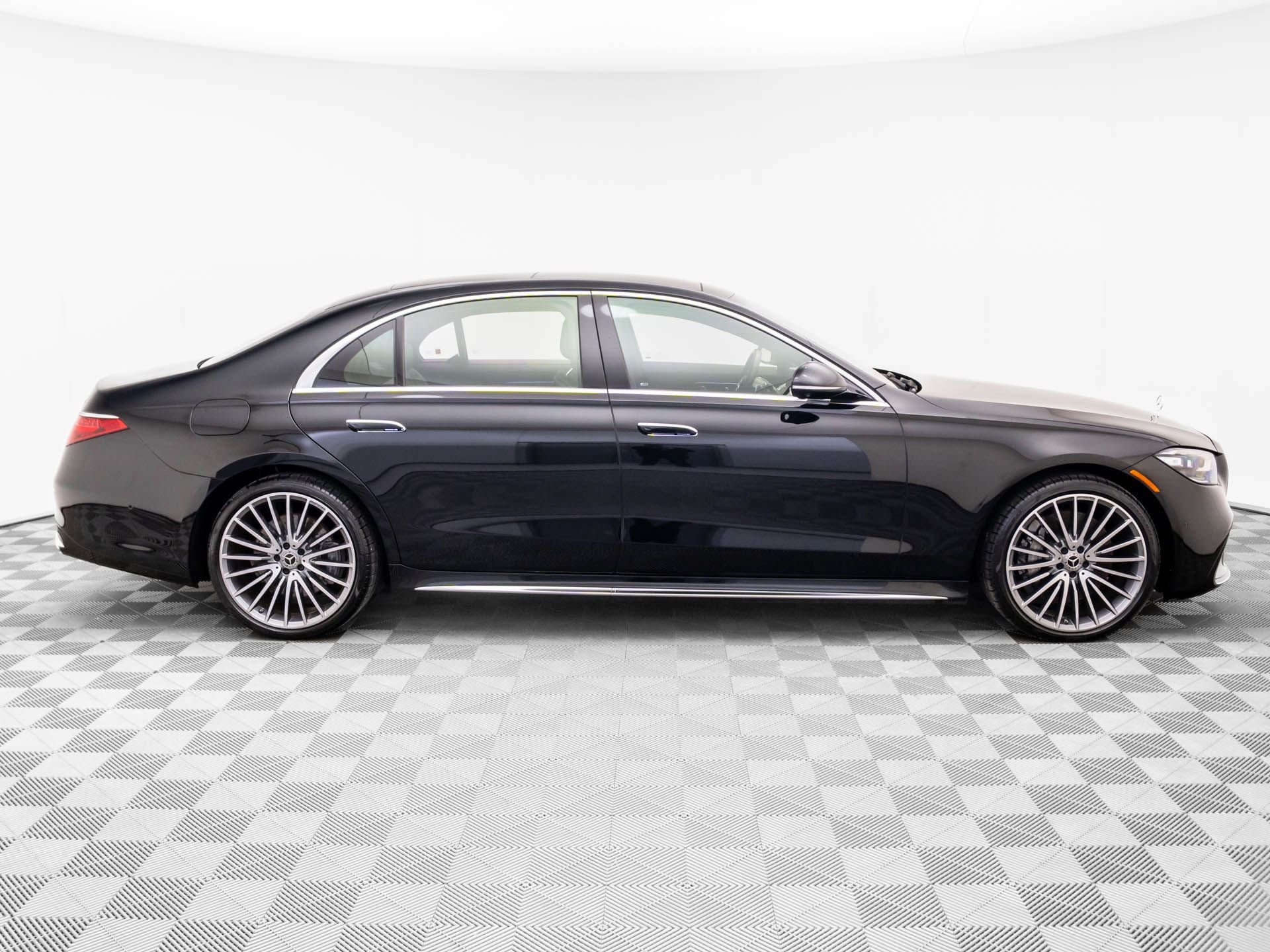 Used 2022 Mercedes-Benz S 500 4MATIC image 6