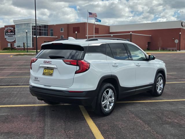 Used 2020 GMC Terrain SLE w/ Driver Convenience Package FWD image 3