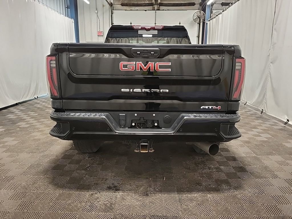 Used 2024 GMC Sierra 2500 AT4 w/ AT4 Premium Plus Package image 3