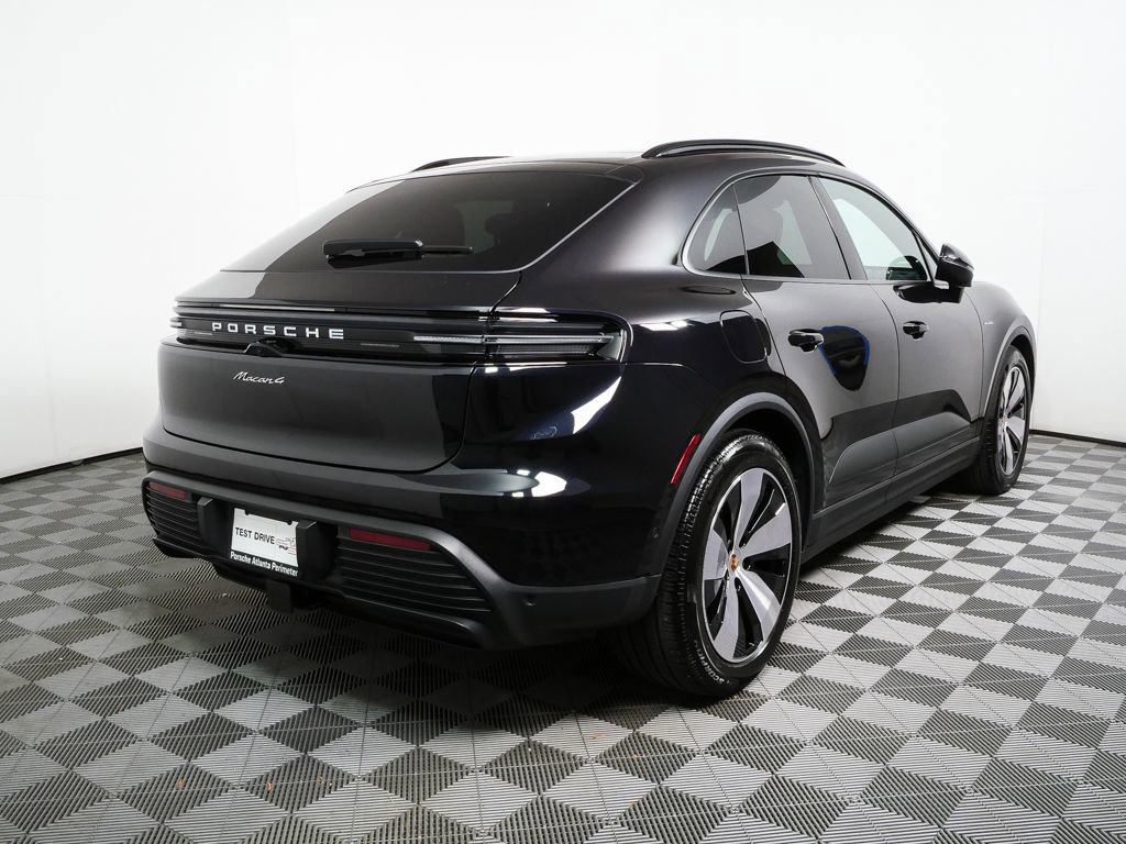 Certified 2025 Porsche Macan 4 Electric AWD/4WD image 29