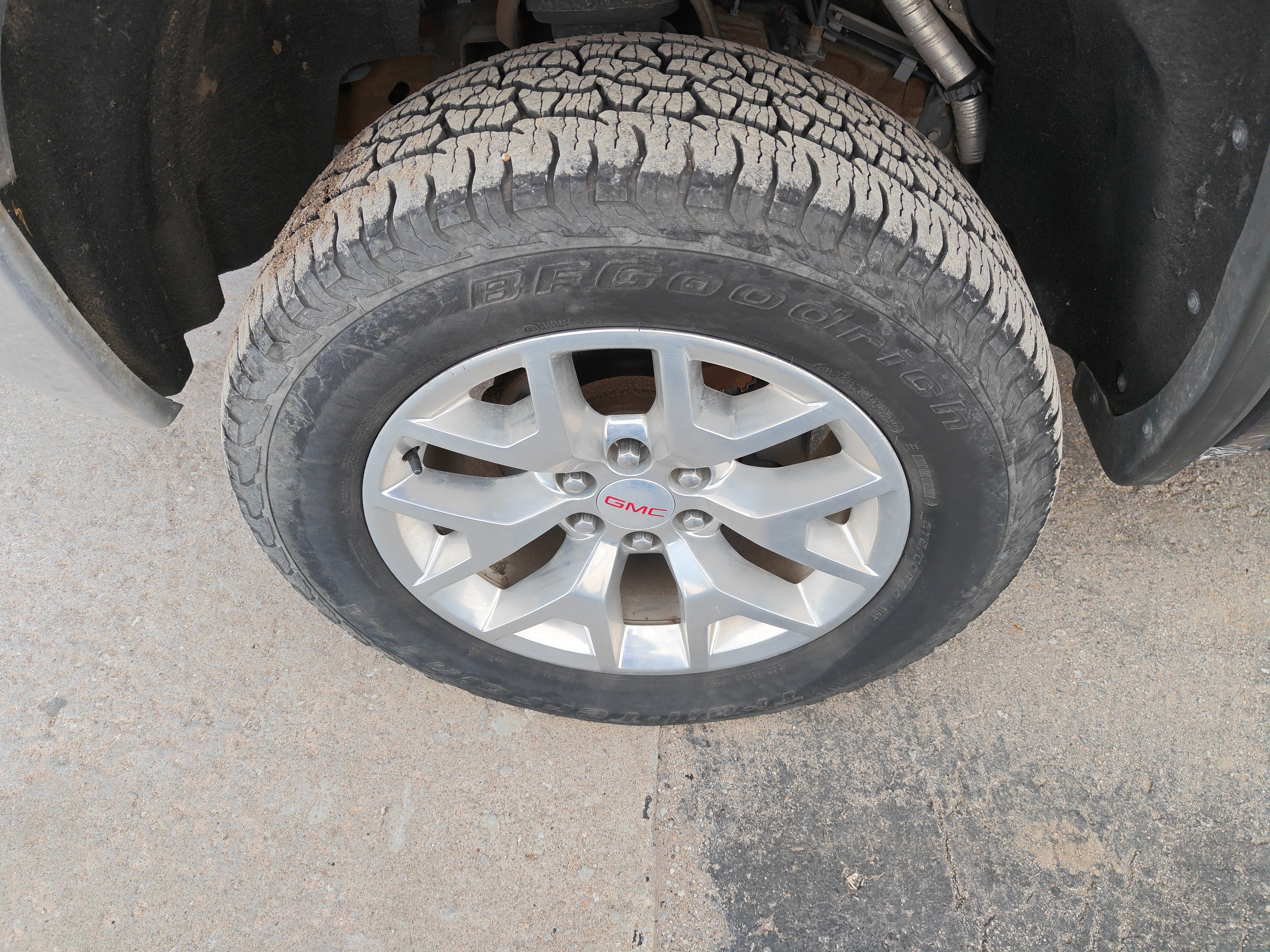 Used 2014 GMC Sierra 1500 SLE w/ SLE Value Package AWD/4WD image 9