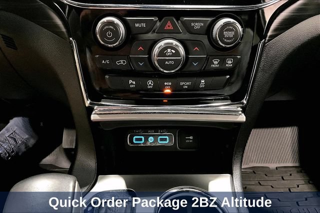 Used 2020 Jeep Grand Cherokee Altitude AWD/4WD image 22