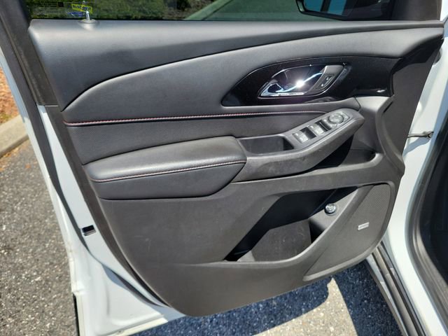 Certified 2022 Chevrolet Traverse RS FWD image 22