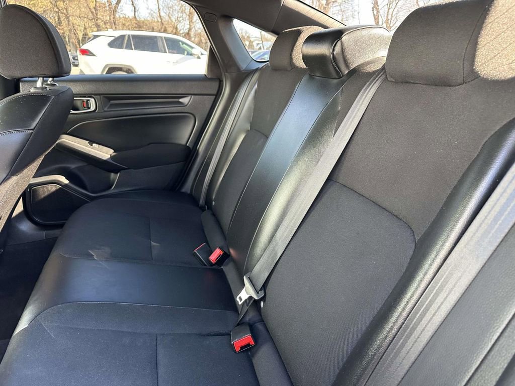 Used 2023 Honda Civic Sport image 15