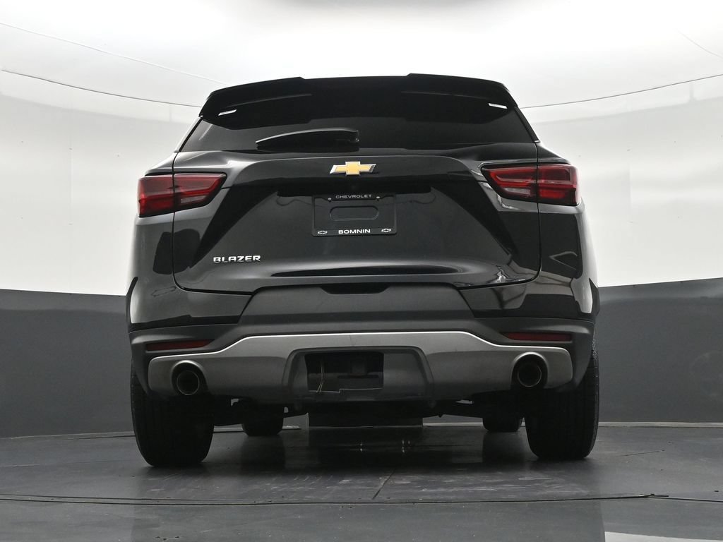 Used 2023 Chevrolet Blazer LT FWD image 31