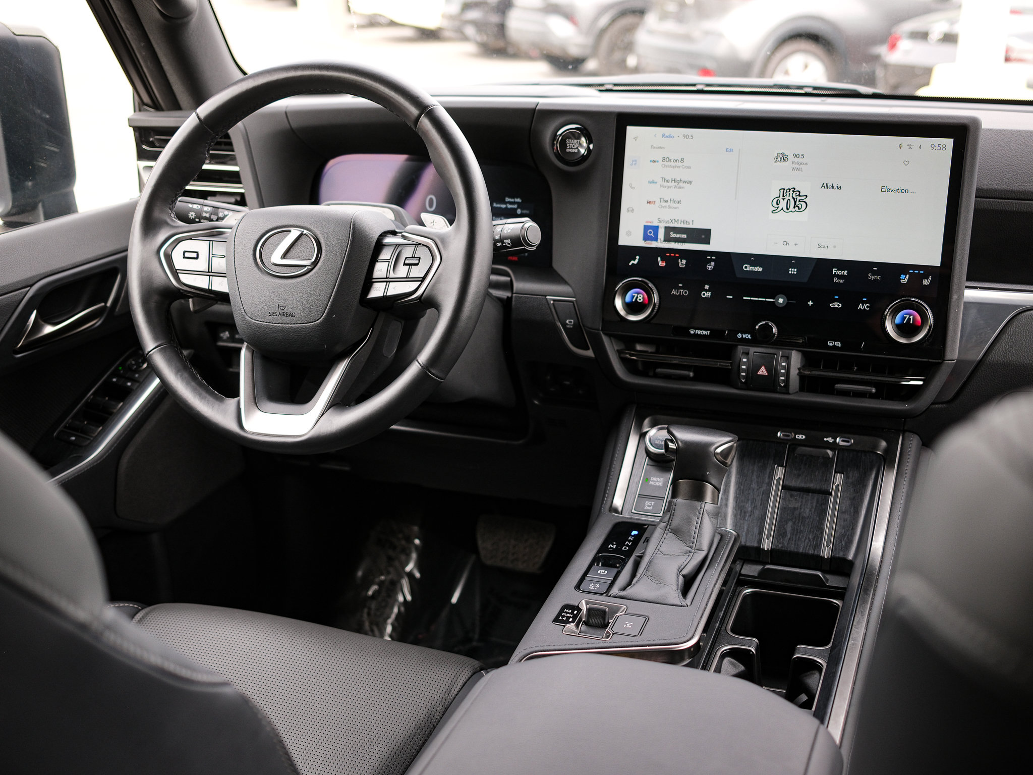 Used 2025 Lexus GX 550 w/ Cold Area Package AWD/4WD image 29