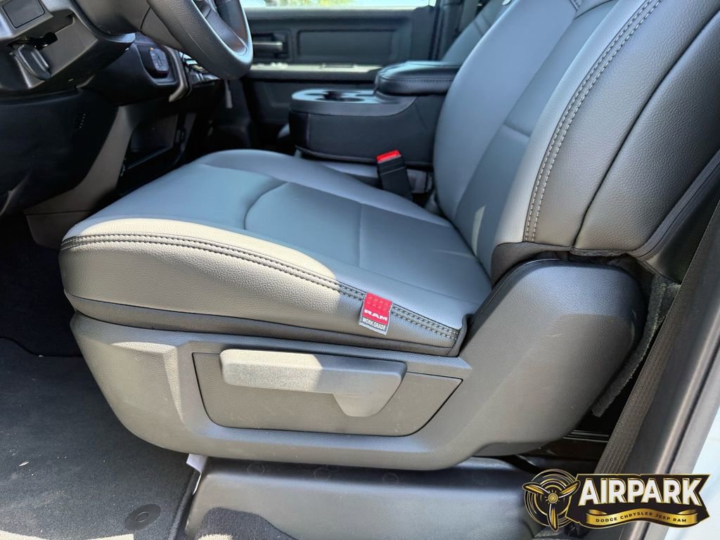 New 2026 RAM 3500 Tradesman AWD/4WD image 13