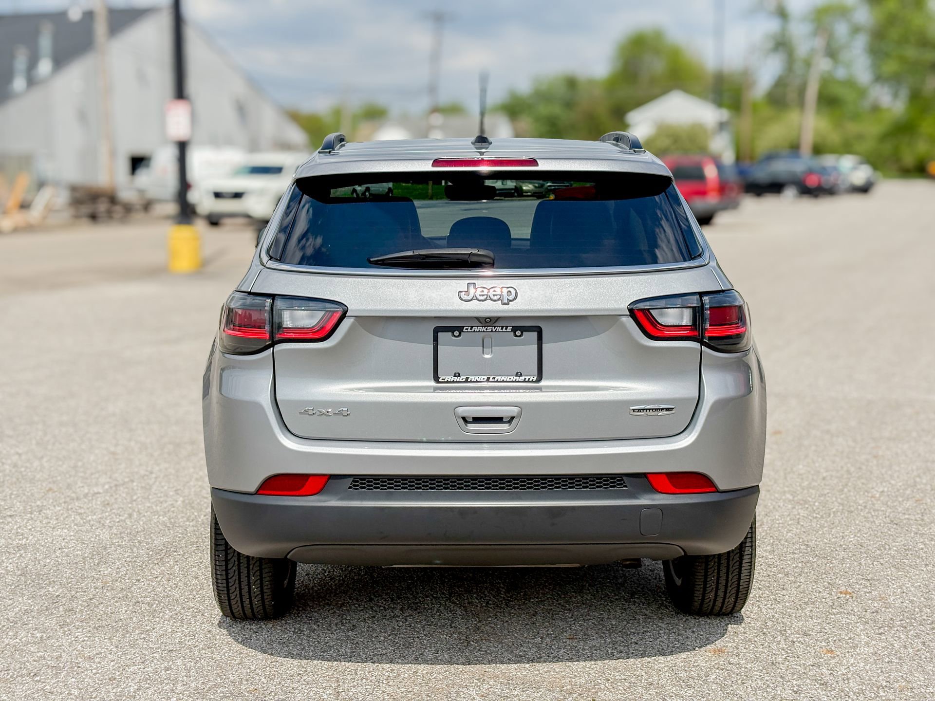 Used 2022 Jeep Compass Latitude w/ Sun and Sound Group AWD/4WD image 13