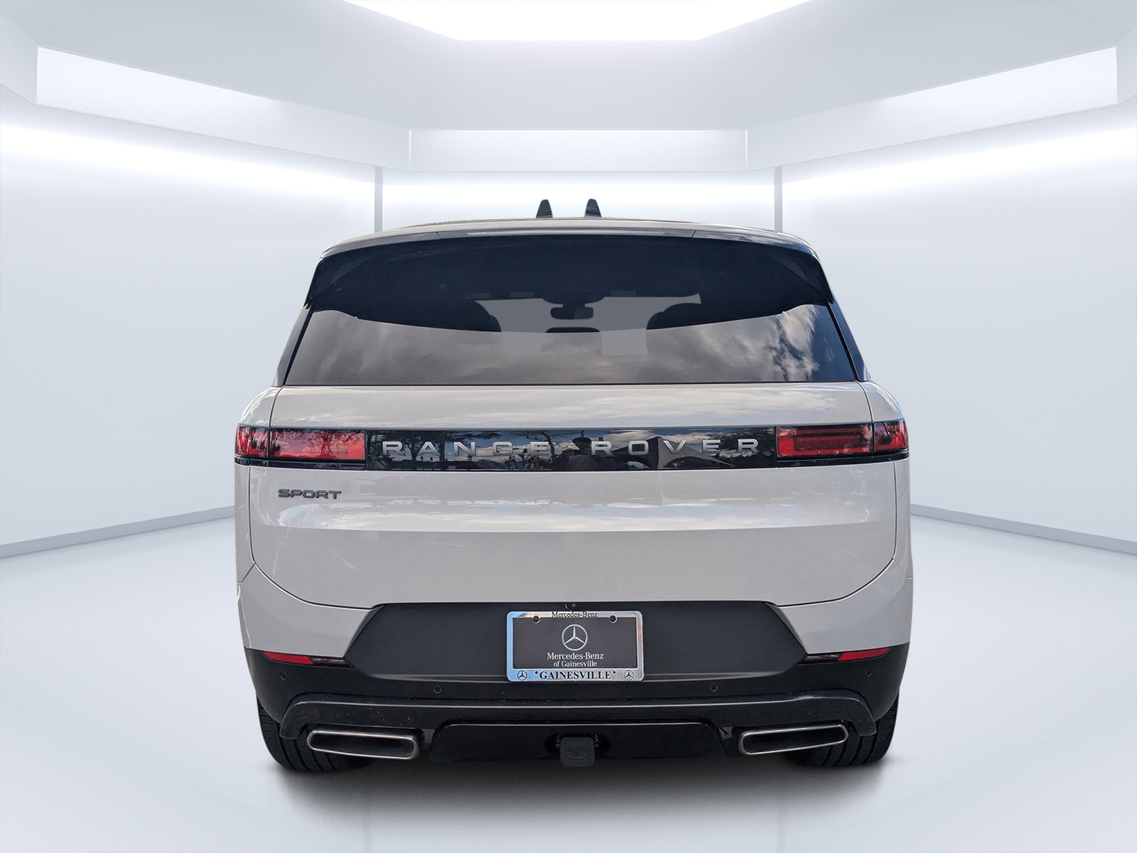 Used 2026 Land Rover Range Rover Sport SE image 7