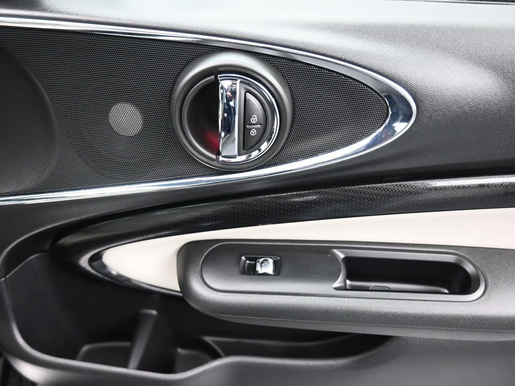 Used 2020 MINI Cooper Clubman S w/ Driver Assistance Package image 39