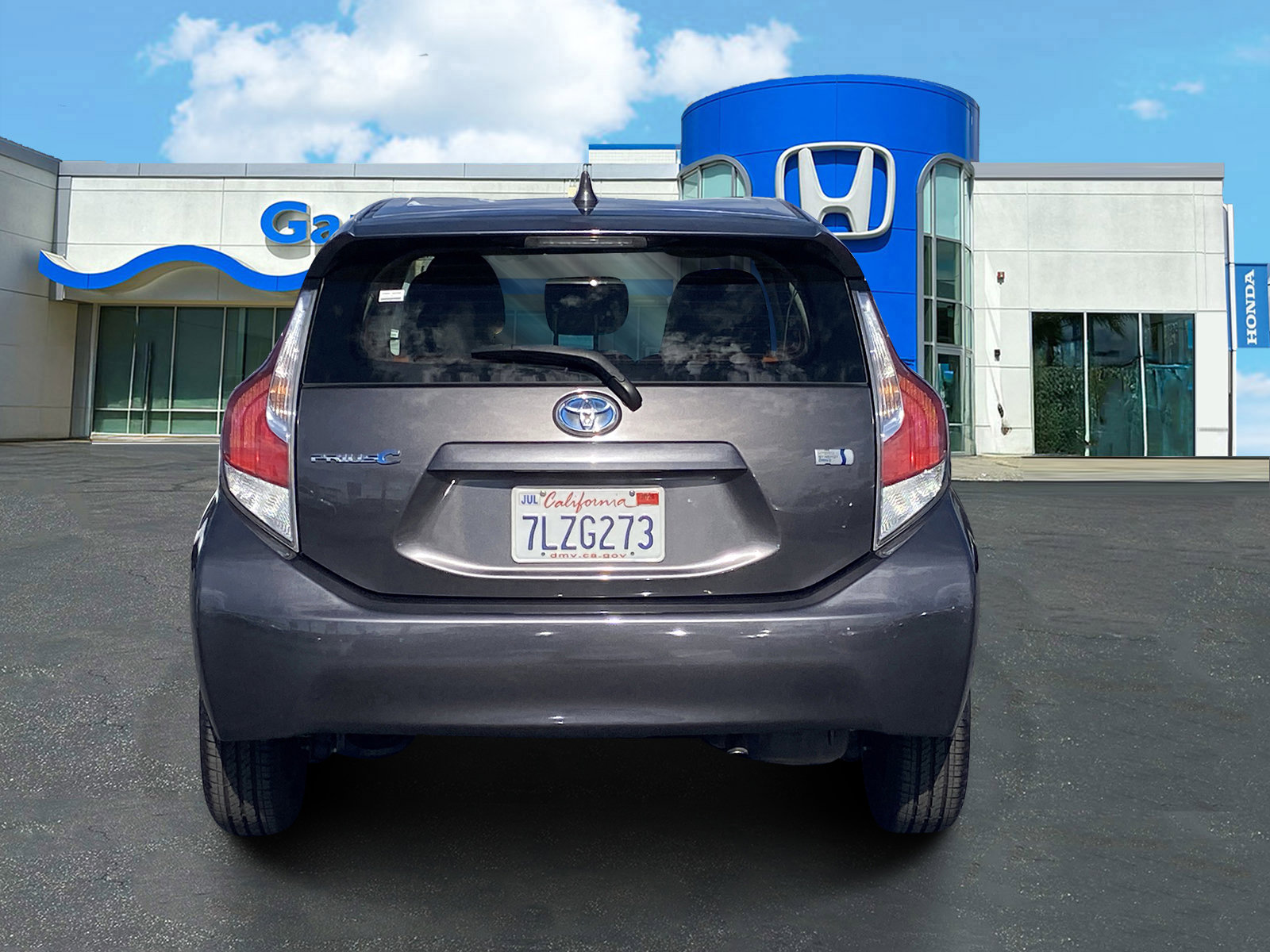 Used 2015 Toyota Prius C Four image 5