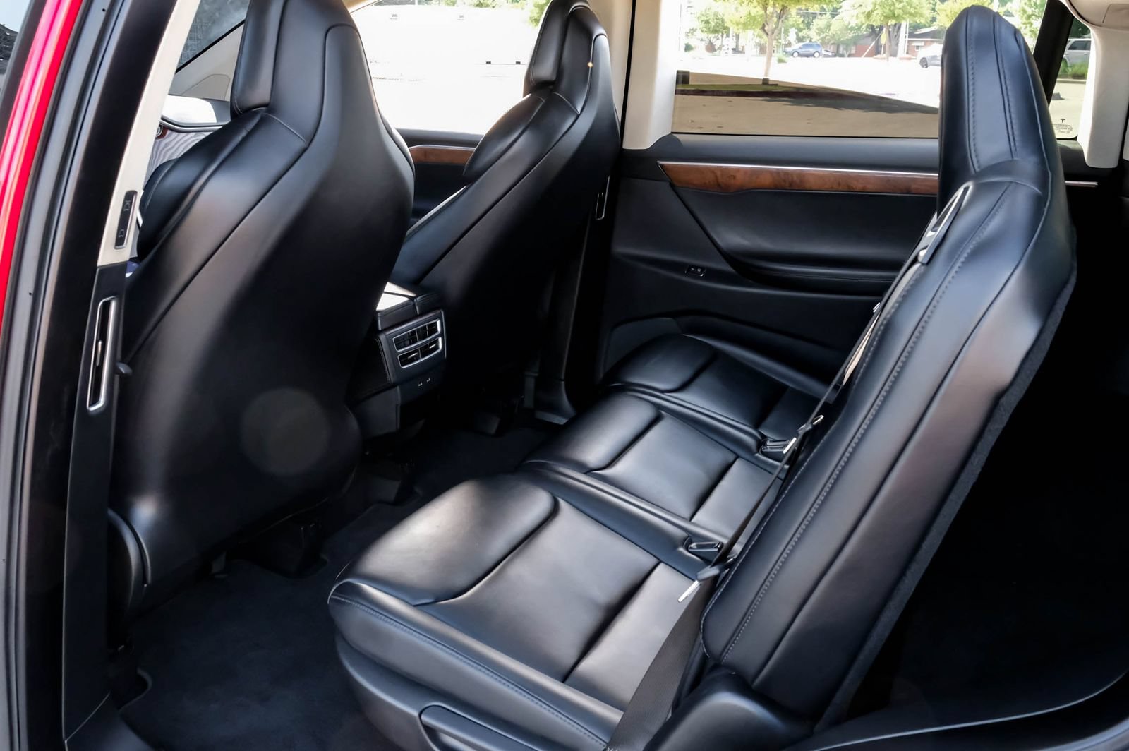Used 2017 Tesla Model X 75D AWD/4WD image 37