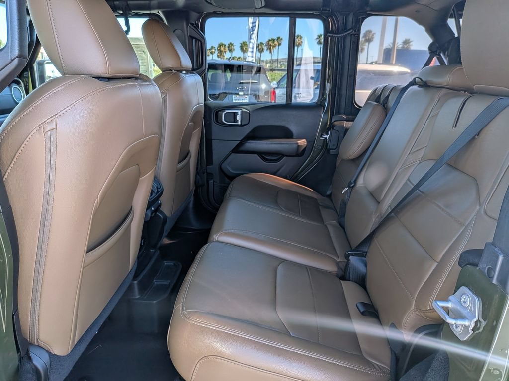 Used 2022 Jeep Wrangler Unlimited Sahara AWD/4WD image 29