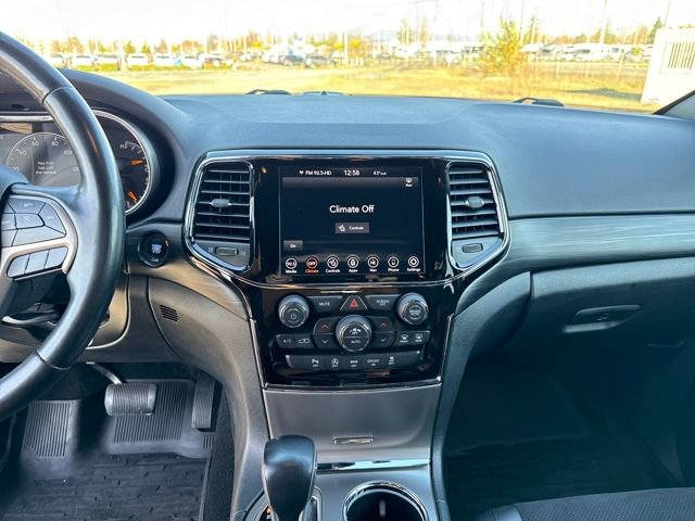 Used 2020 Jeep Grand Cherokee Altitude image 19