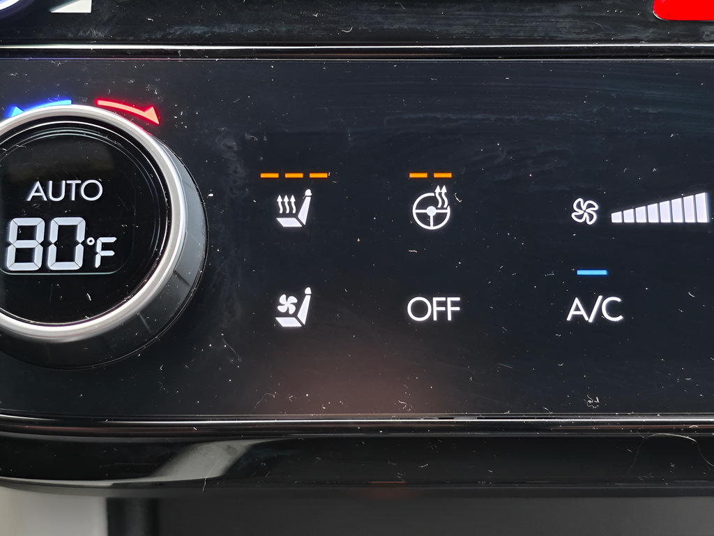 New 2025 Hyundai Tucson Limited FWD image 34