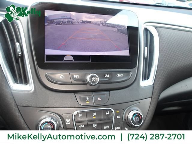 Used 2021 Chevrolet Malibu LT FWD image 18